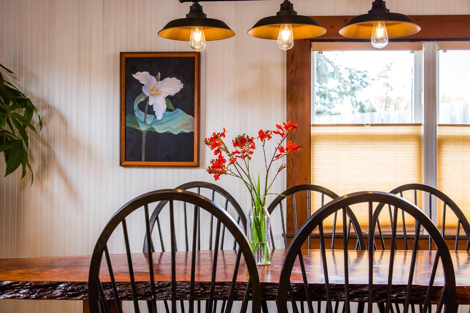 The Front Porch Hidden Oasis Hotel Arcata Room photo